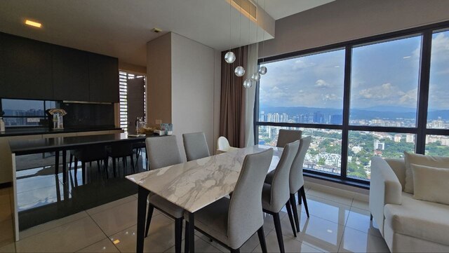 Aria Luxury Residence image