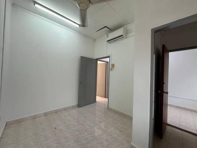 Taman Mutiara Rini 2 Sty Terrace,Jalan Jasa,Skudai,Renovated,Extend photo