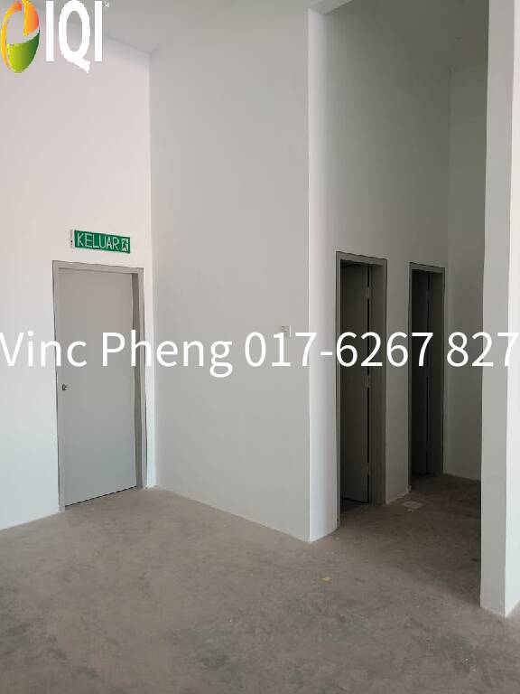 Brand New 3 Storey Shoplot Facing Main Road @ Skywiz Ayer Keroh image