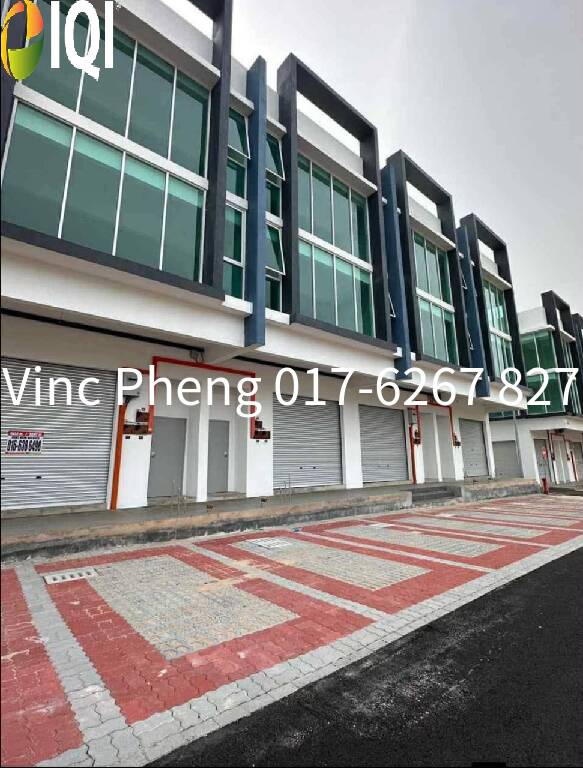 Brand New 3 Storey Shoplot Facing Main Road @ Skywiz Ayer Keroh image