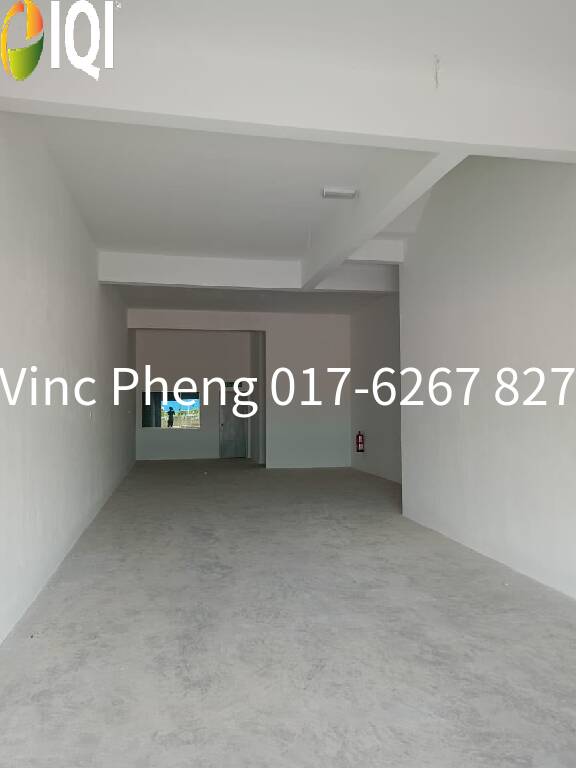 Brand New 3 Storey Shoplot Facing Main Road @ Skywiz Ayer Keroh image