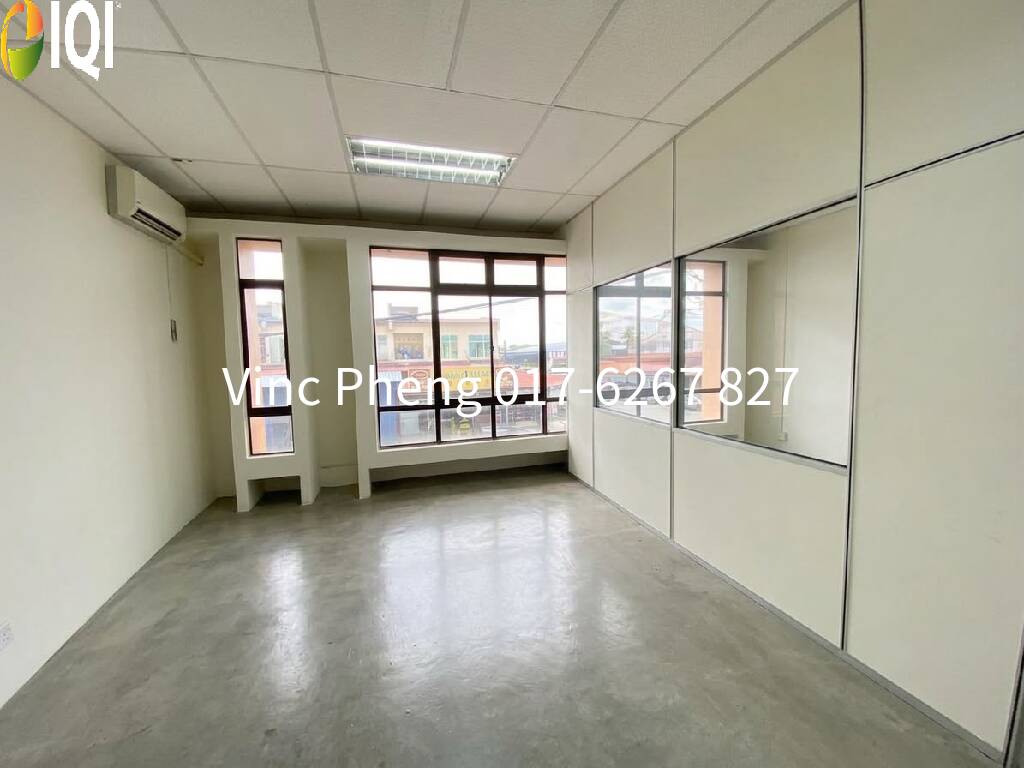 PRIME CORNER Shoplot Near Starbucks For Sale @ Malim Jaya image