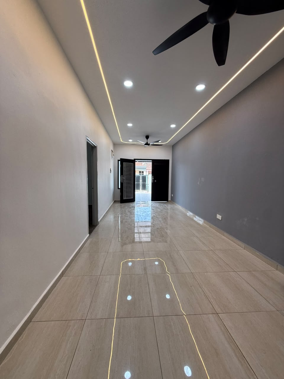 Bukit Indah 1 Sty Terrace,Jalan Indah,Johor Bahru,Renovated,Extend image