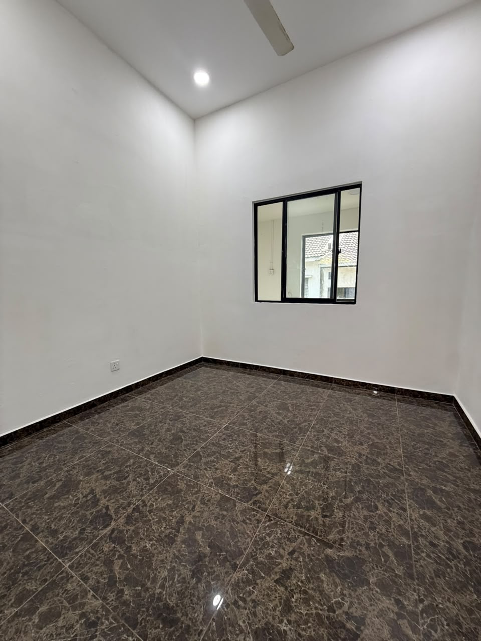 Bukit Indah 1 Sty Terrace,Jalan Indah,Johor Bahru,Renovated,Extend image