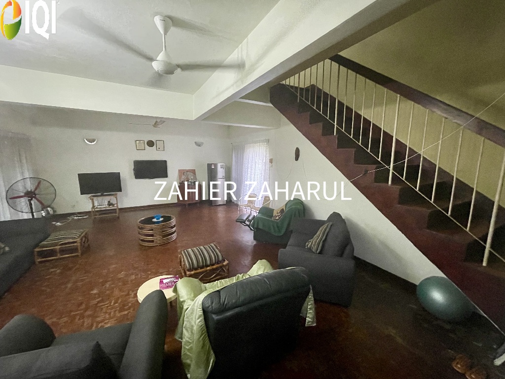 Kampung Tunku image