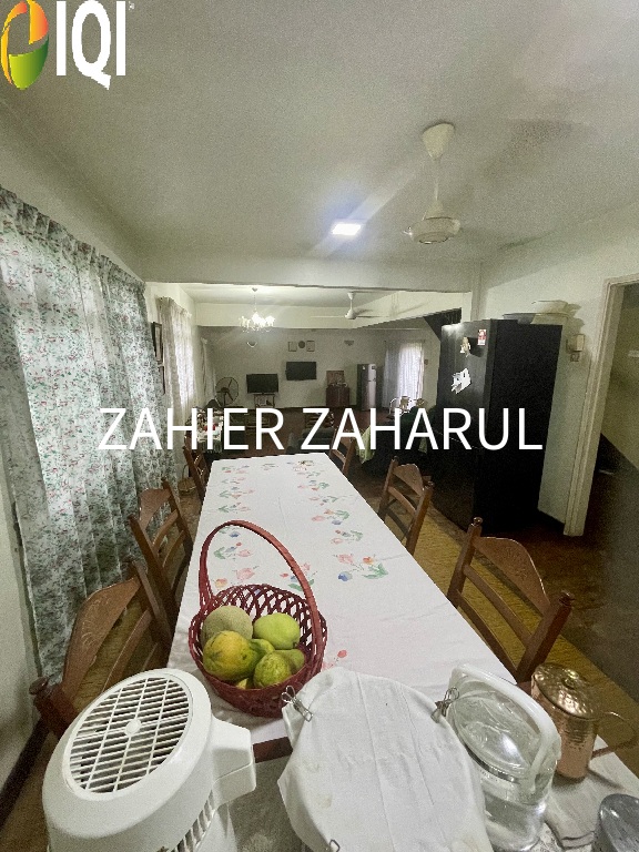 Kampung Tunku image