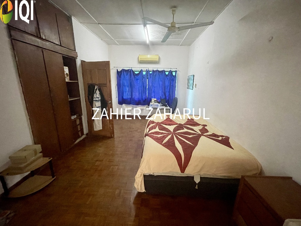 Kampung Tunku image
