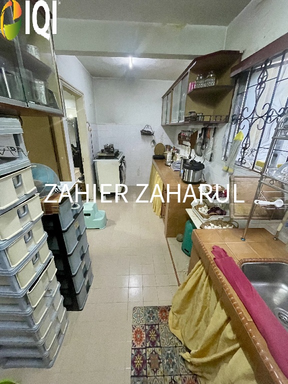 Kampung Tunku image