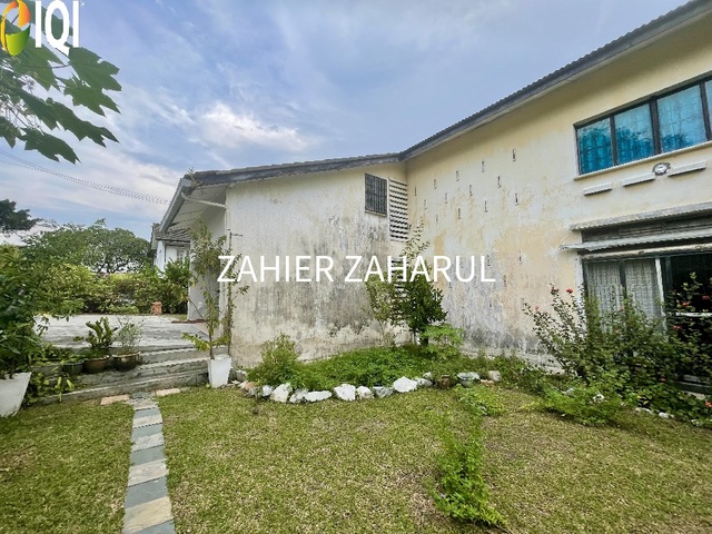 Kampung Tunku image
