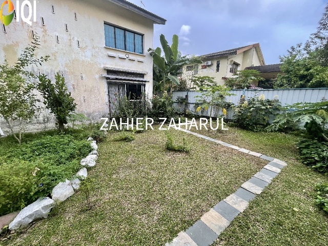 Kampung Tunku image