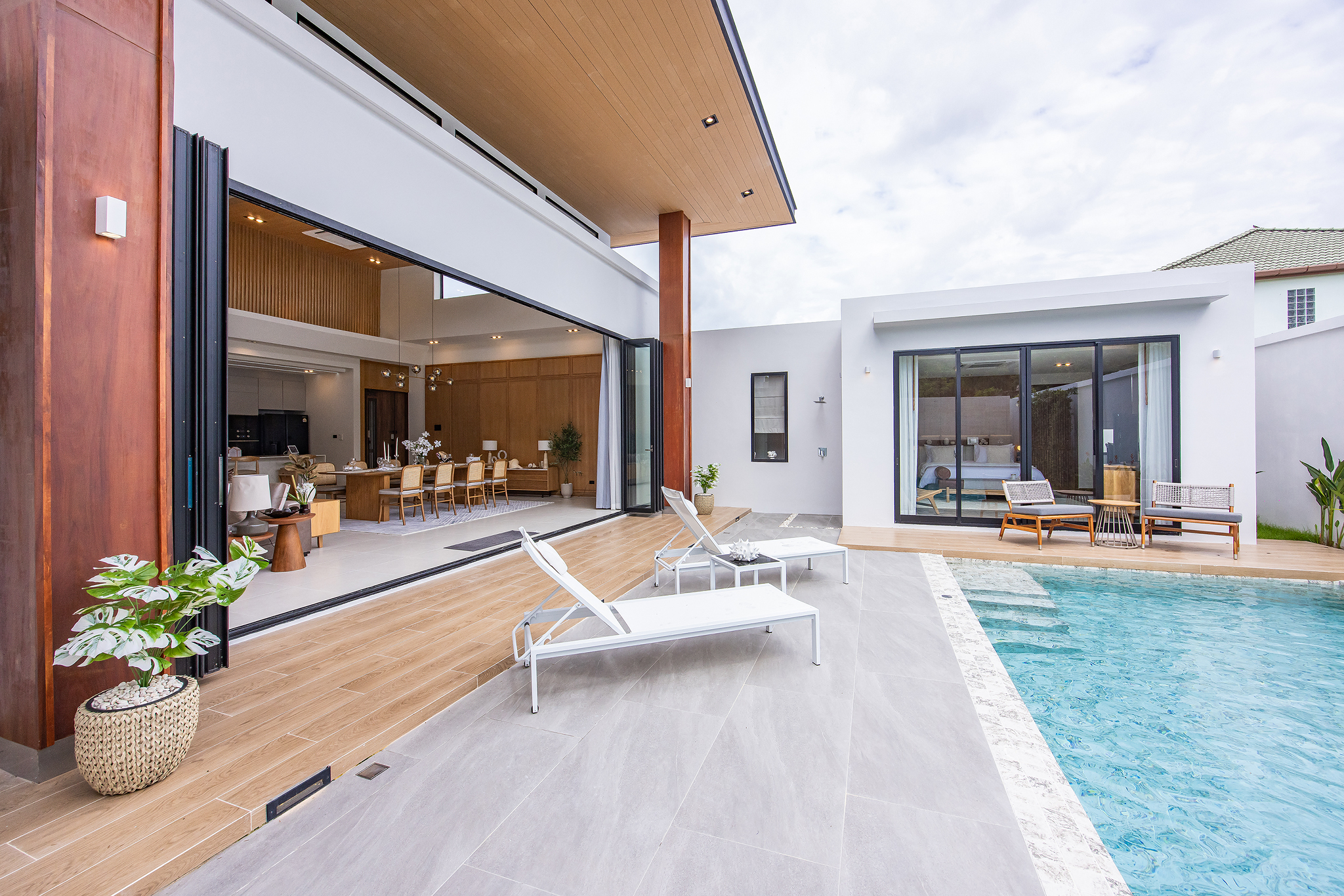 Luxury Private Pool Villas Near Rawai Beach image
