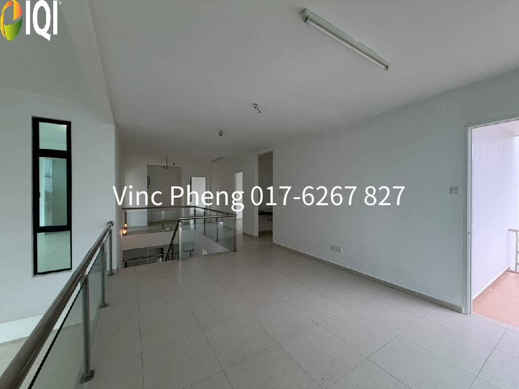 SPACIOUS 6BR Bungalow For Sale @ Vista Kirana Ayer Keroh image