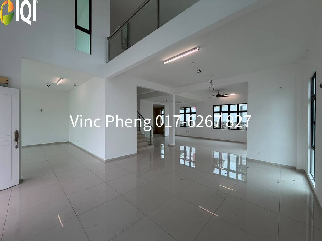 SPACIOUS 6BR Bungalow For Sale @ Vista Kirana Ayer Keroh image