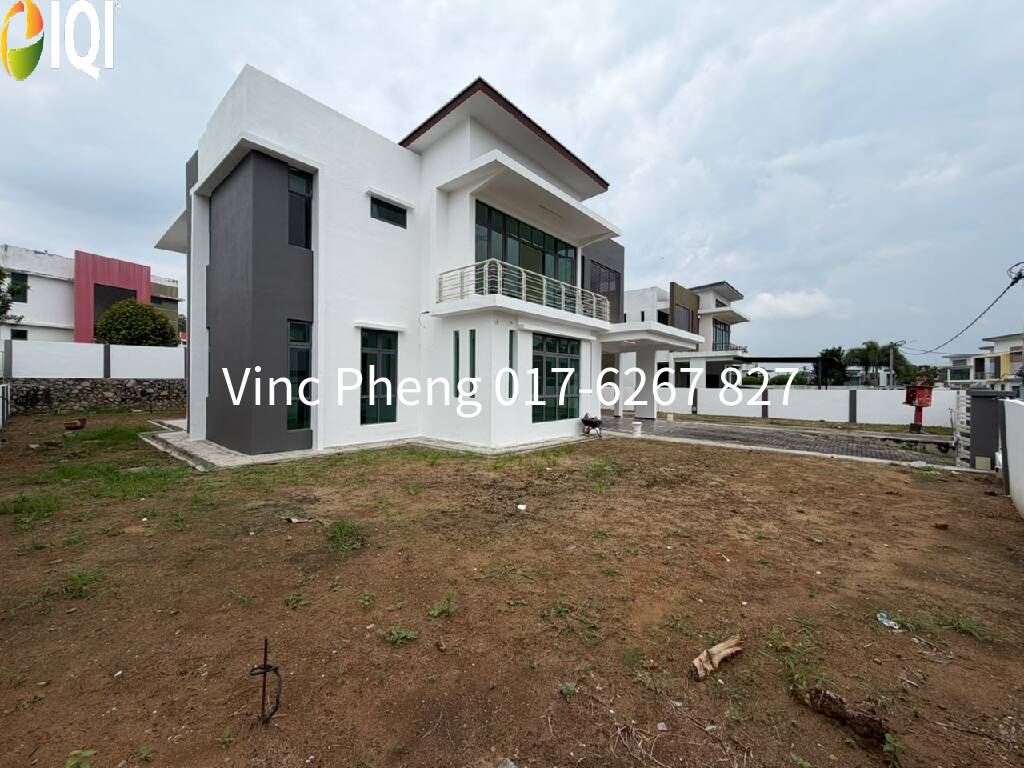 SPACIOUS 6BR Bungalow For Sale @ Vista Kirana Ayer Keroh image
