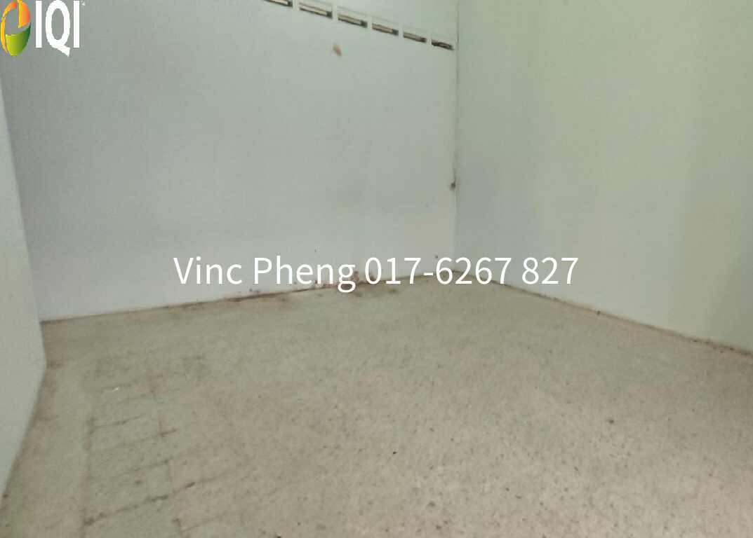 BELOW BANK VALUE RM100K! Terrace House @ Melaka Baru image