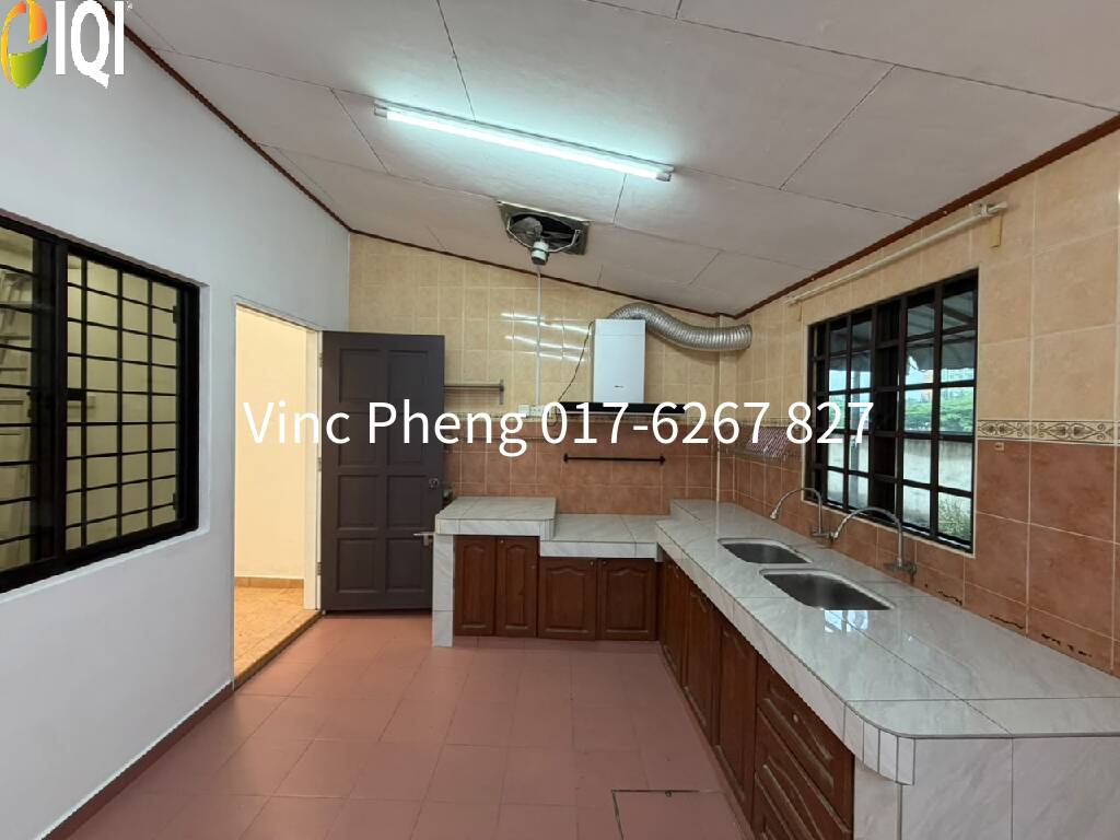 EXTENDED FREEHOLD Terrace House with Mezzanine Floor @ Bukit Katil image