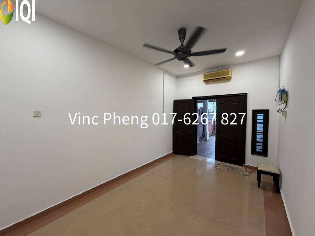 EXTENDED FREEHOLD Terrace House with Mezzanine Floor @ Bukit Katil image