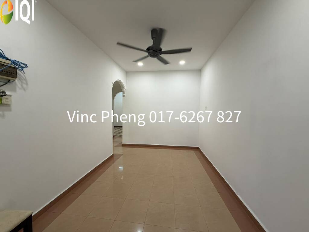 EXTENDED FREEHOLD Terrace House with Mezzanine Floor @ Bukit Katil image