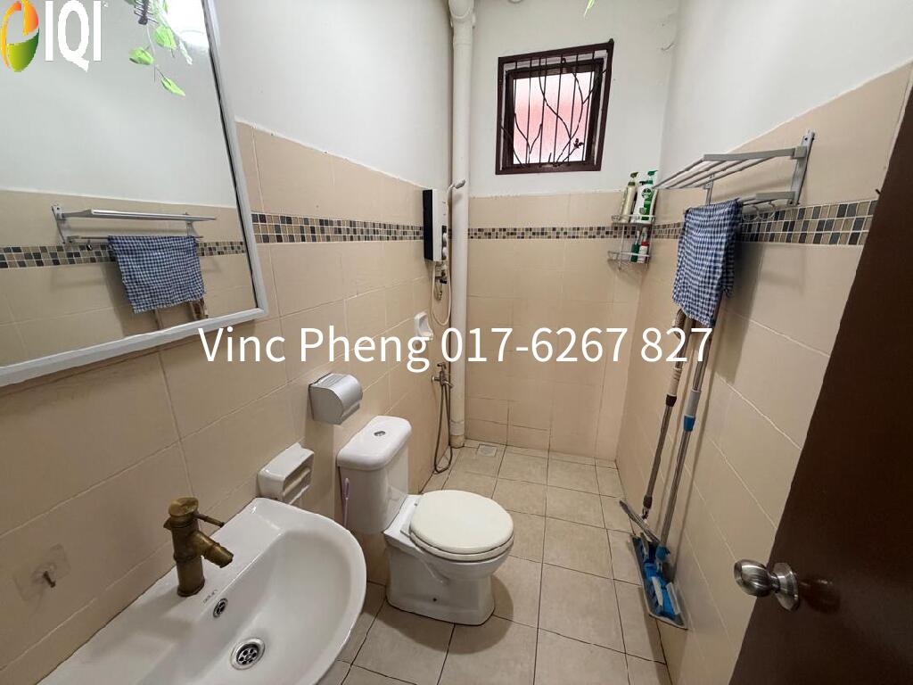 PREMIUM FULLY RENOVATED FREEHOLD Semi-D @ Bukit Katil Melaka image