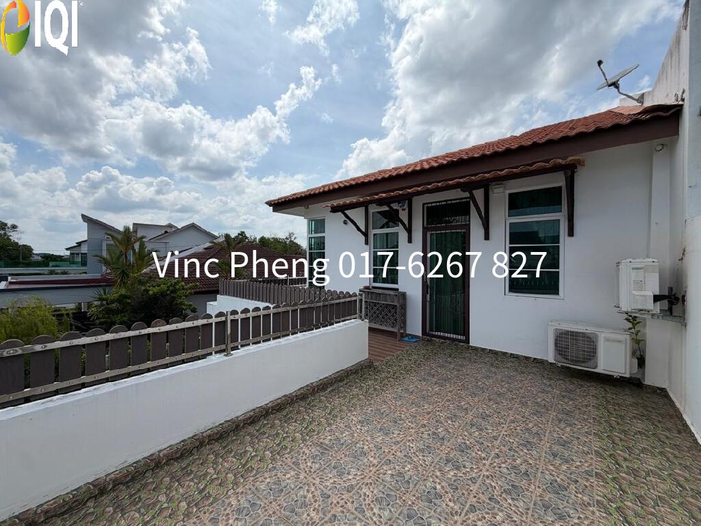 PREMIUM FULLY RENOVATED FREEHOLD Semi-D @ Bukit Katil Melaka image