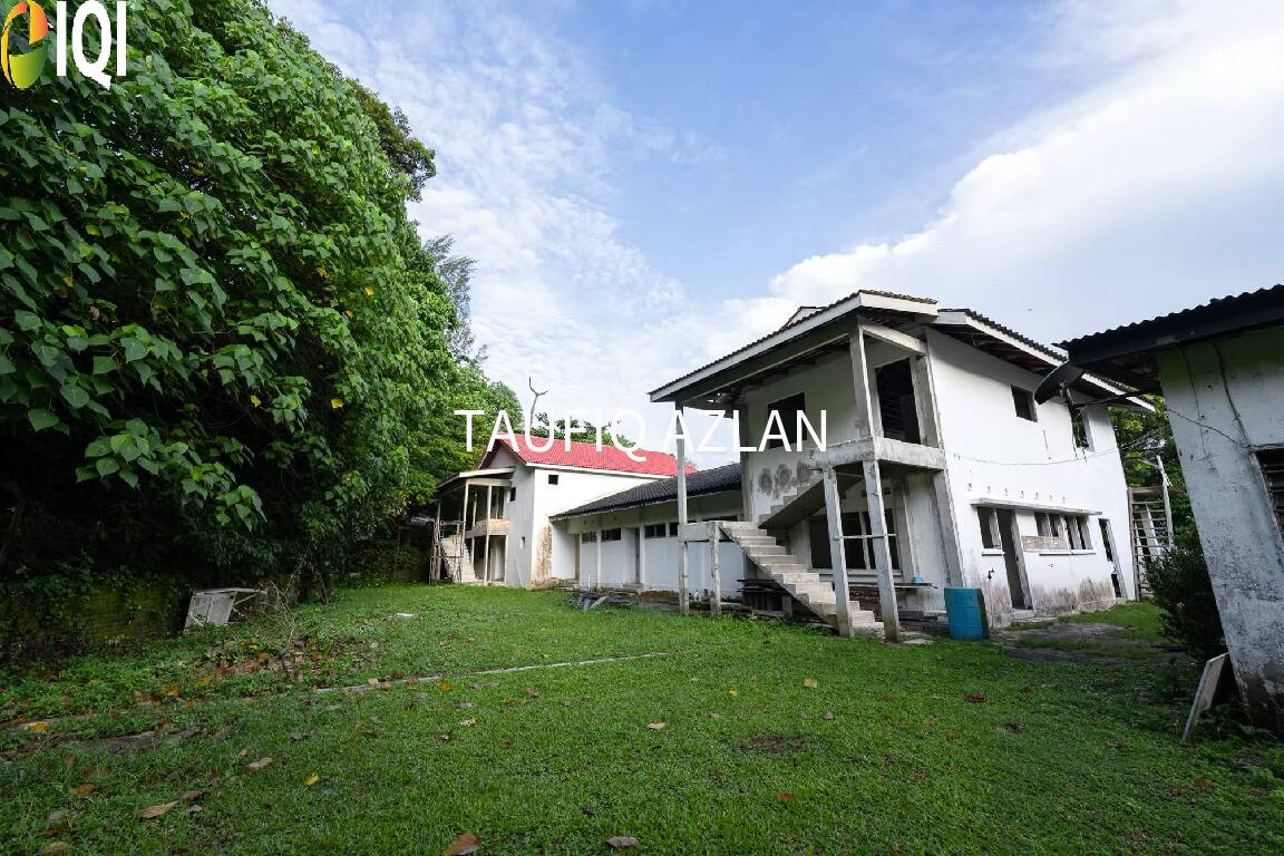 Jalan Batu Feringhi image