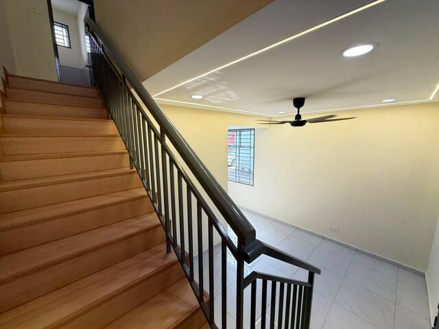 Nusa Bayu 2 Sty Medium Cost,Nusajaya,Gelang Patah,Endlot,Renovated image
