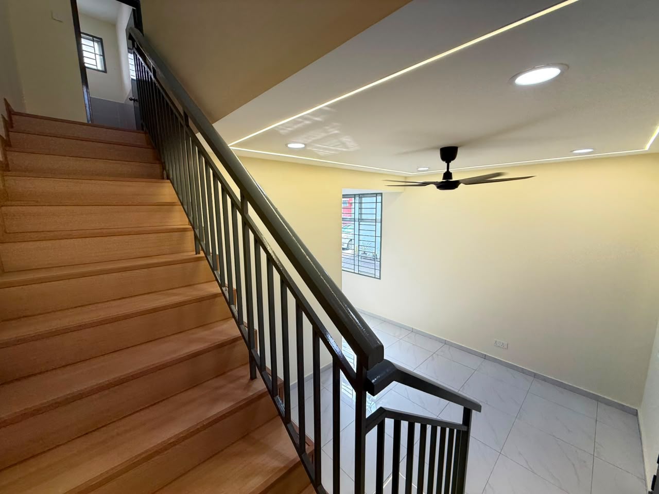 Nusa Bayu 2 Sty Medium Cost,Nusajaya,Gelang Patah,Endlot,Renovated image