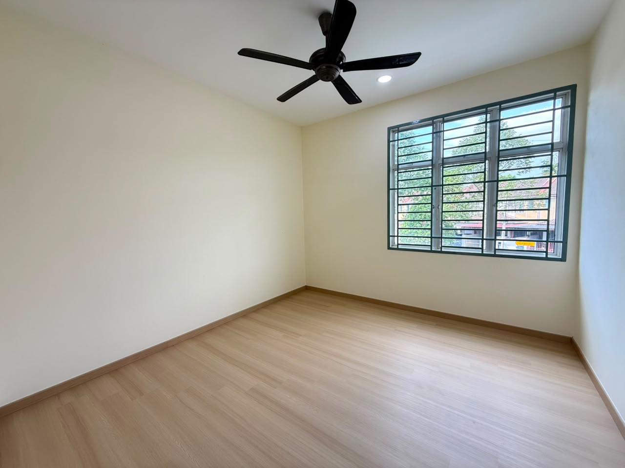 Nusa Bayu 2 Sty Medium Cost,Nusajaya,Gelang Patah,Endlot,Renovated image