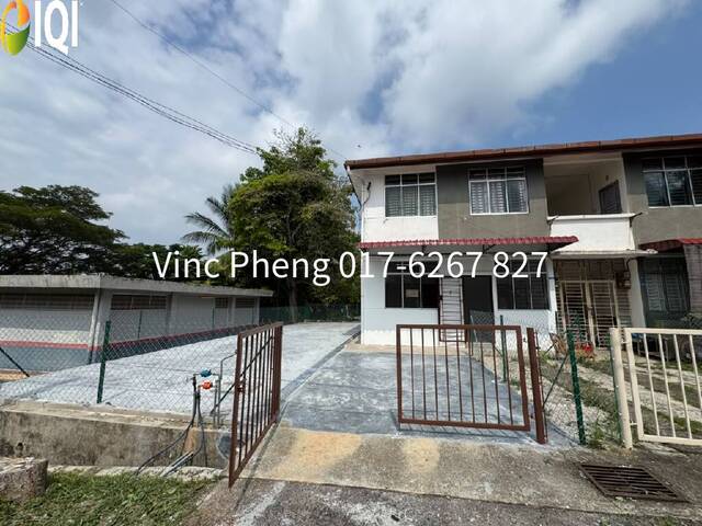 NEWLY RENOVATED CORNER LOT Ground Floor  Townhouse @ Krubong Perdana image