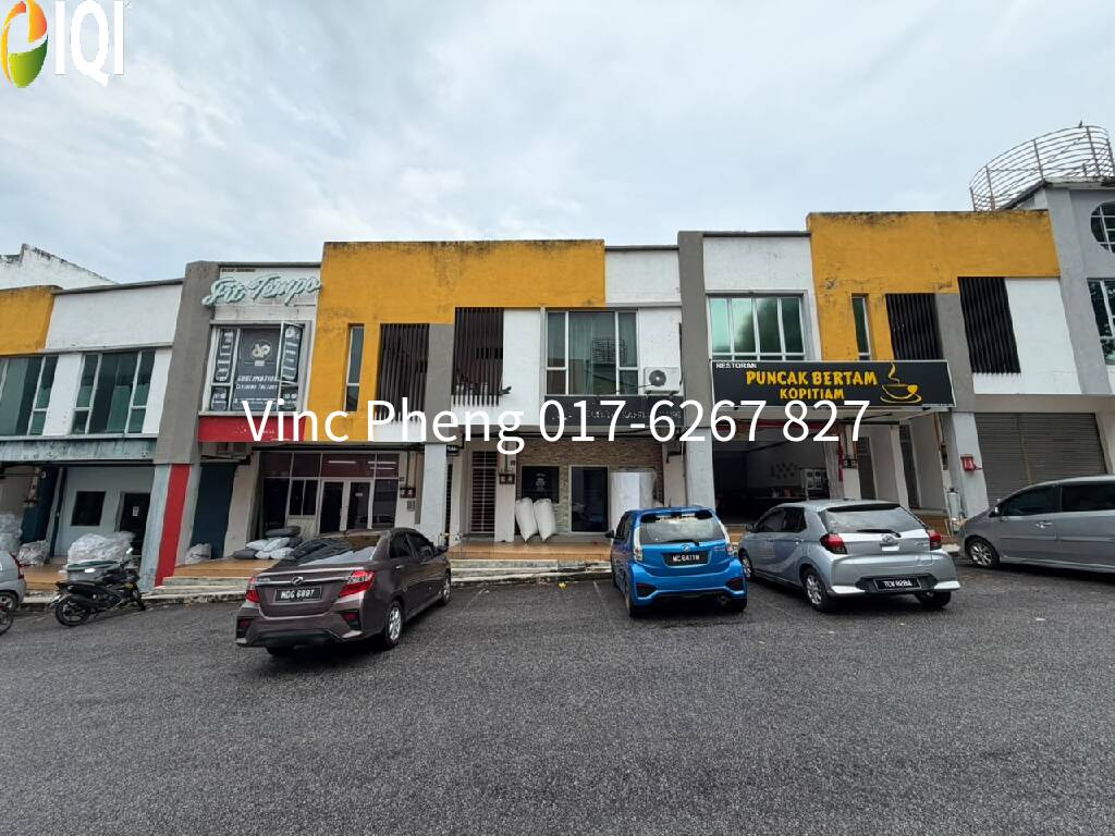 FREEHOLD Double Storey Shoplot For Sale @ Taman Puncak Bertam Melaka image