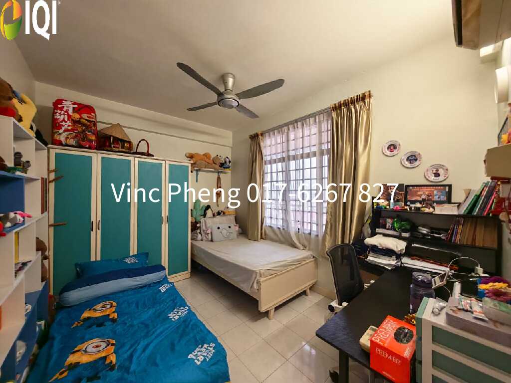 RARE FREEHOLD Seaview Apartment 3R2B @ Ujong Pasir Melaka image
