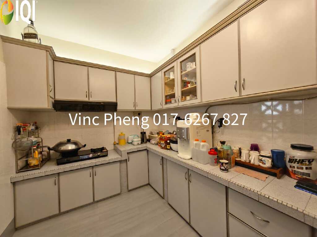 RARE FREEHOLD Seaview Apartment 3R2B @ Ujong Pasir Melaka image