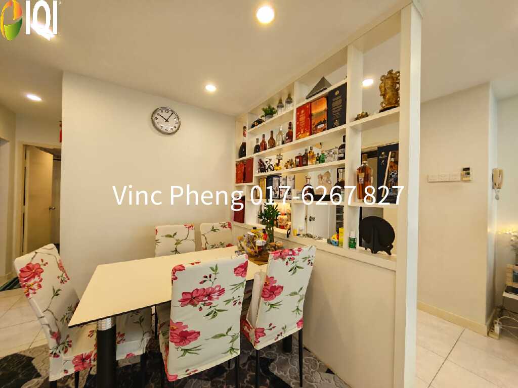RARE FREEHOLD Seaview Apartment 3R2B @ Ujong Pasir Melaka image