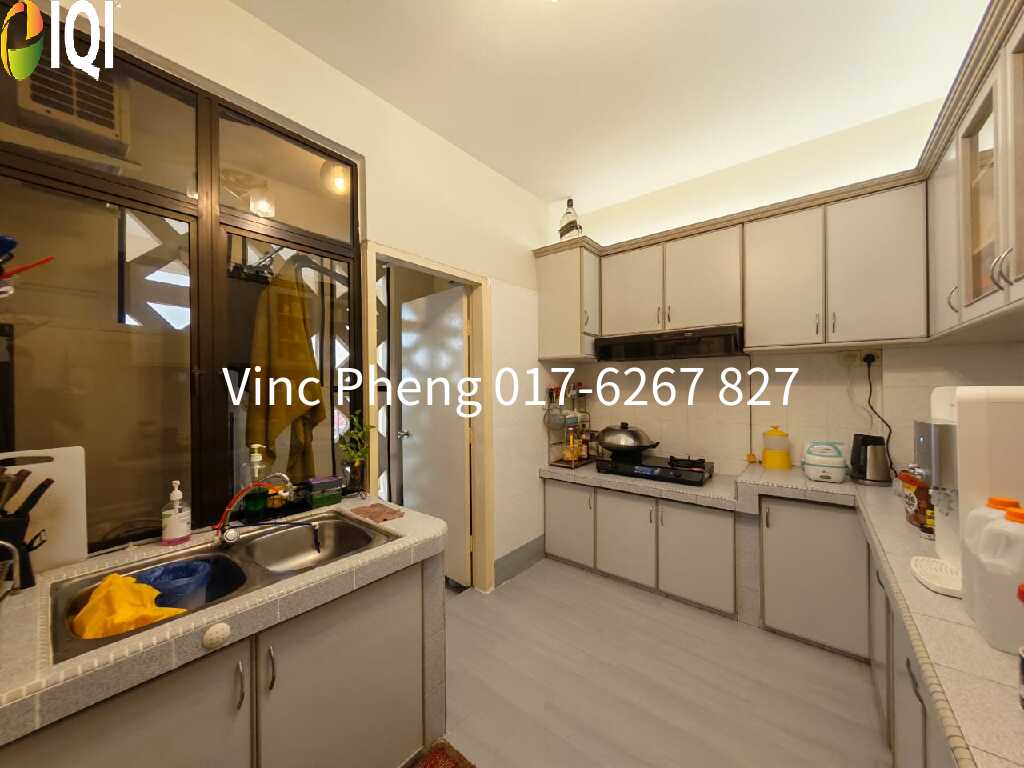 RARE FREEHOLD Seaview Apartment 3R2B @ Ujong Pasir Melaka image