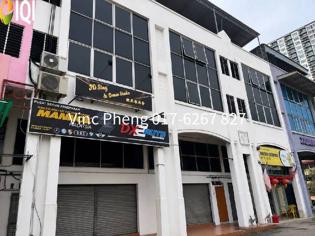 FREEHOLD 3 Side-by-Side Shoplots FACING MAIN ROAD @ Melaka Town photo