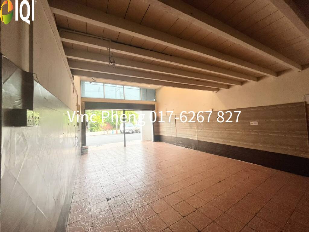 FREEHOLD 3 Side-by-Side Shoplots FACING MAIN ROAD @ Melaka Town image