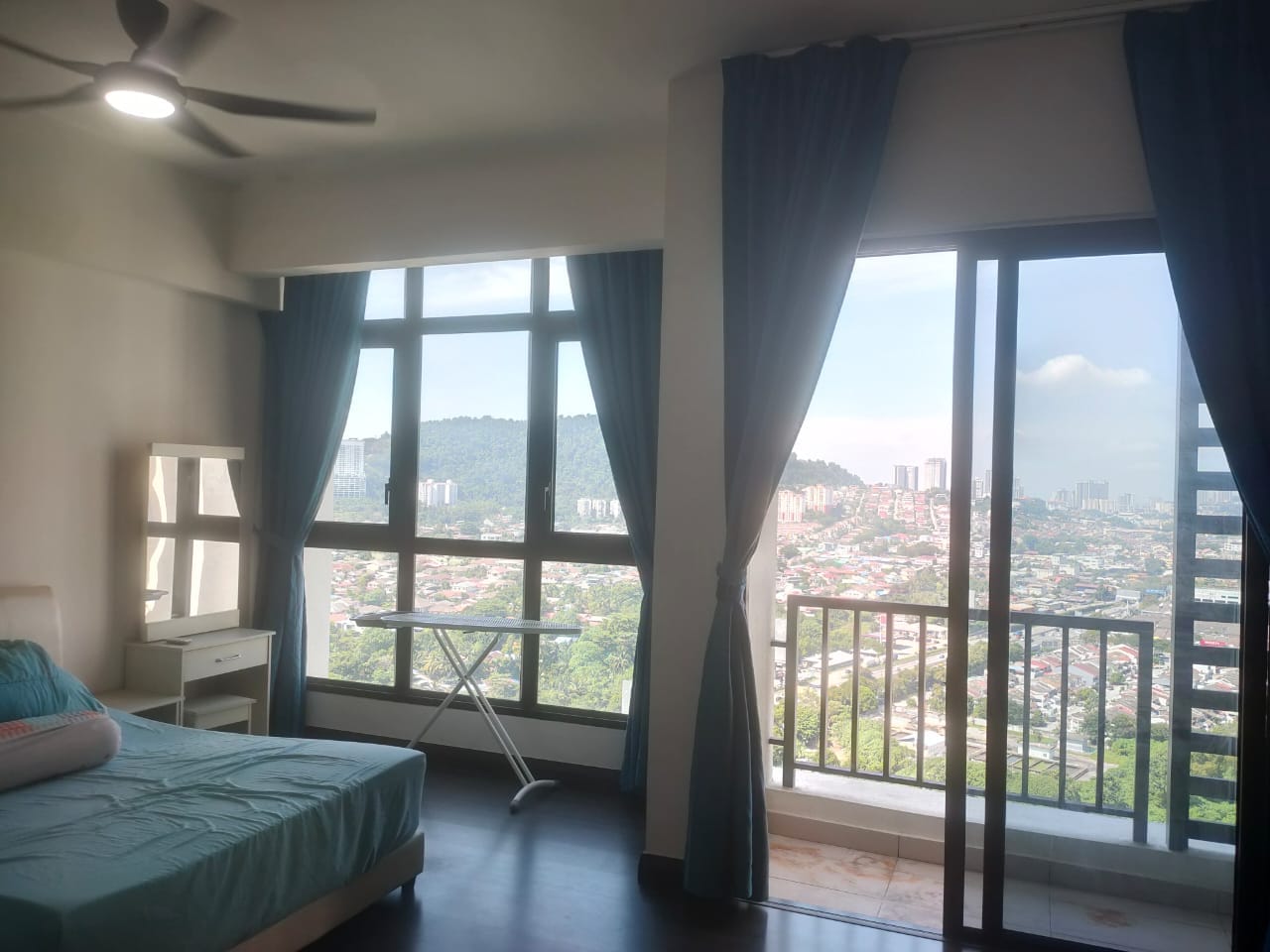 28 Boulevard (28 BLVD) image