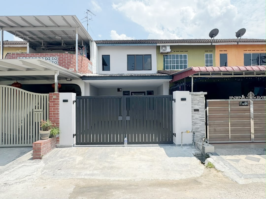 Taman Kota Masai 2 Sty Low Cost,Renovated,Extend,Jalan Tembikai,Full Loan image