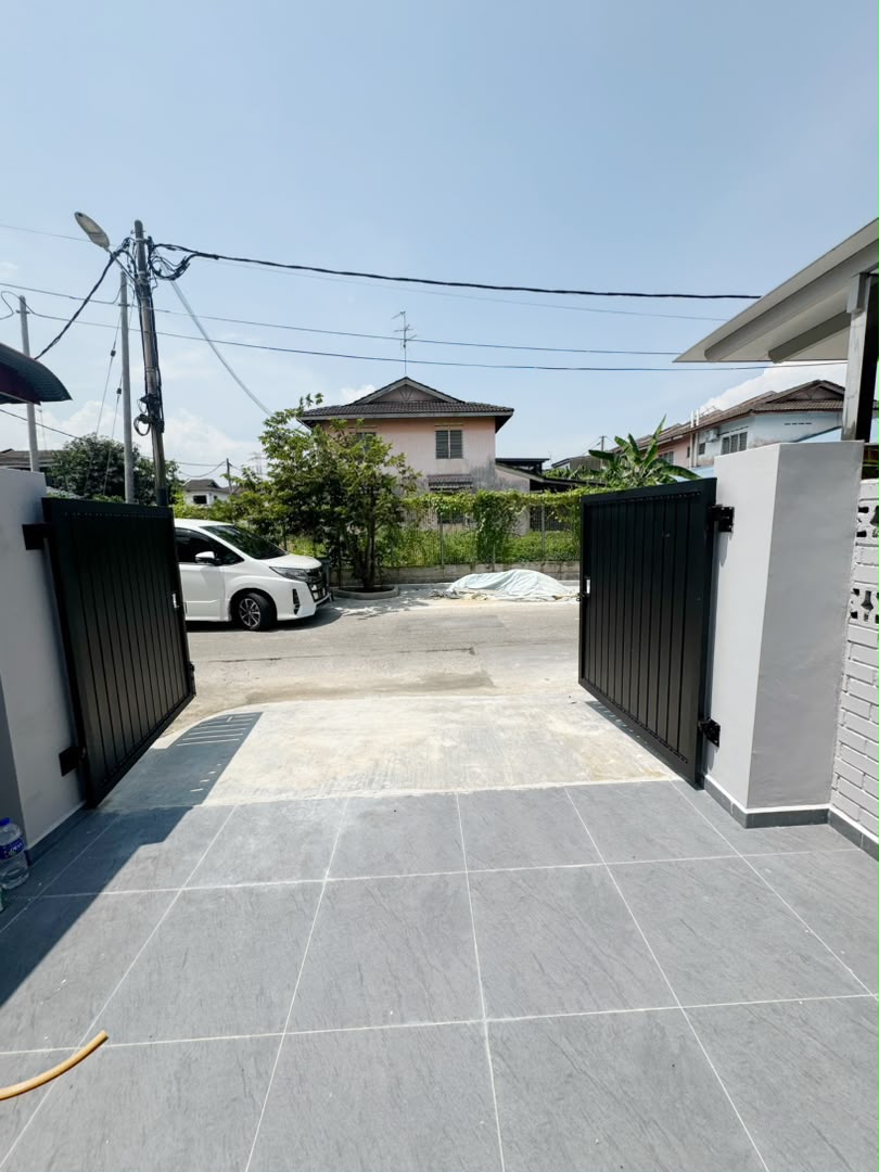 Taman Kota Masai 2 Sty Low Cost,Renovated,Extend,Jalan Tembikai,Full Loan image