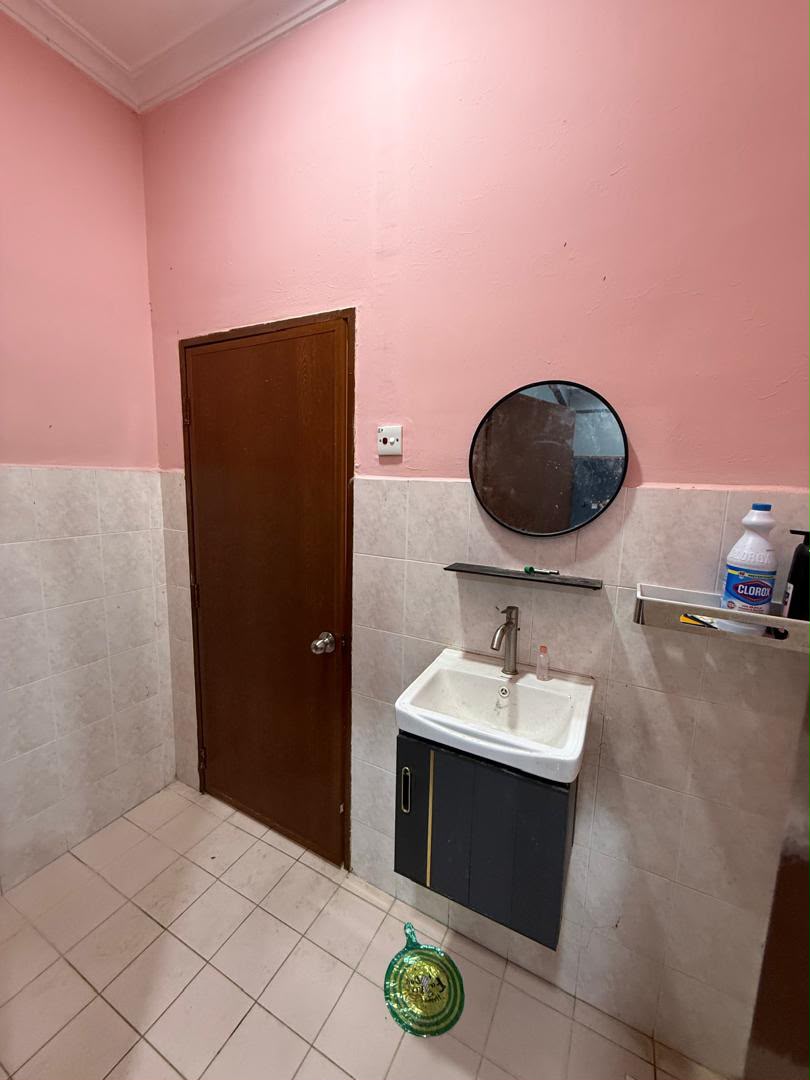 Taman Sri Putri 2 Sty Terrace Endlot,Jalan Putri,Kulai,Unblock,Full Loan,Renovated image