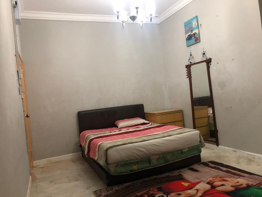 Taman Skudai Baru 1 Sty Terrace,Jalan Hang Kasturi,Skudai,Renovated,Bumi Lot image