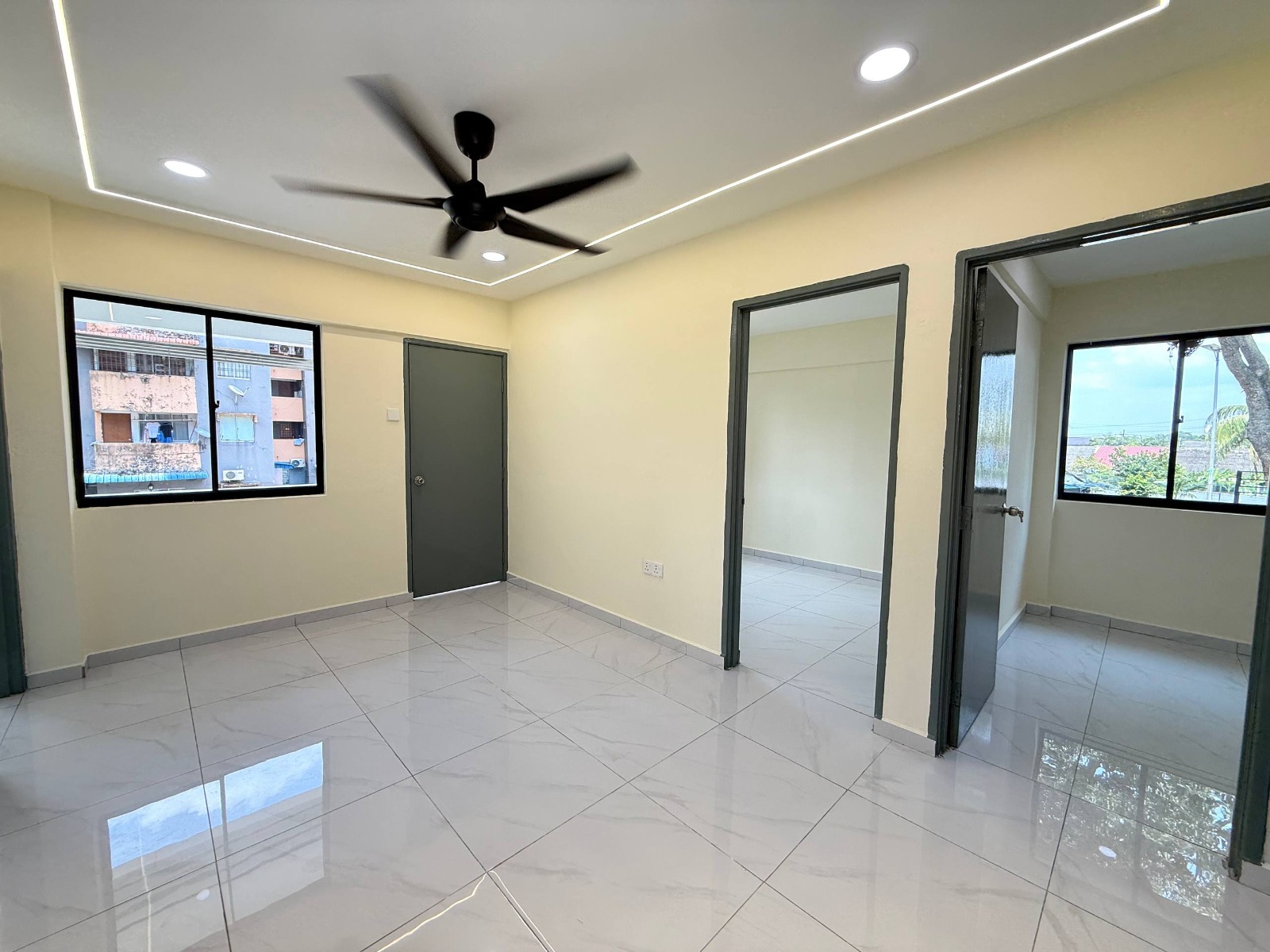 Taman Rinting Low Cost Flat,Geharu Flat,Masai,Renovated,Level 1 image