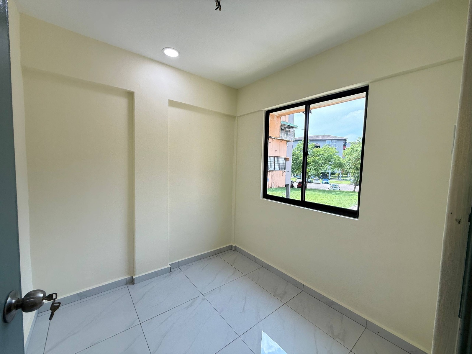 Taman Rinting Low Cost Flat,Geharu Flat,Masai,Renovated,Level 1 image