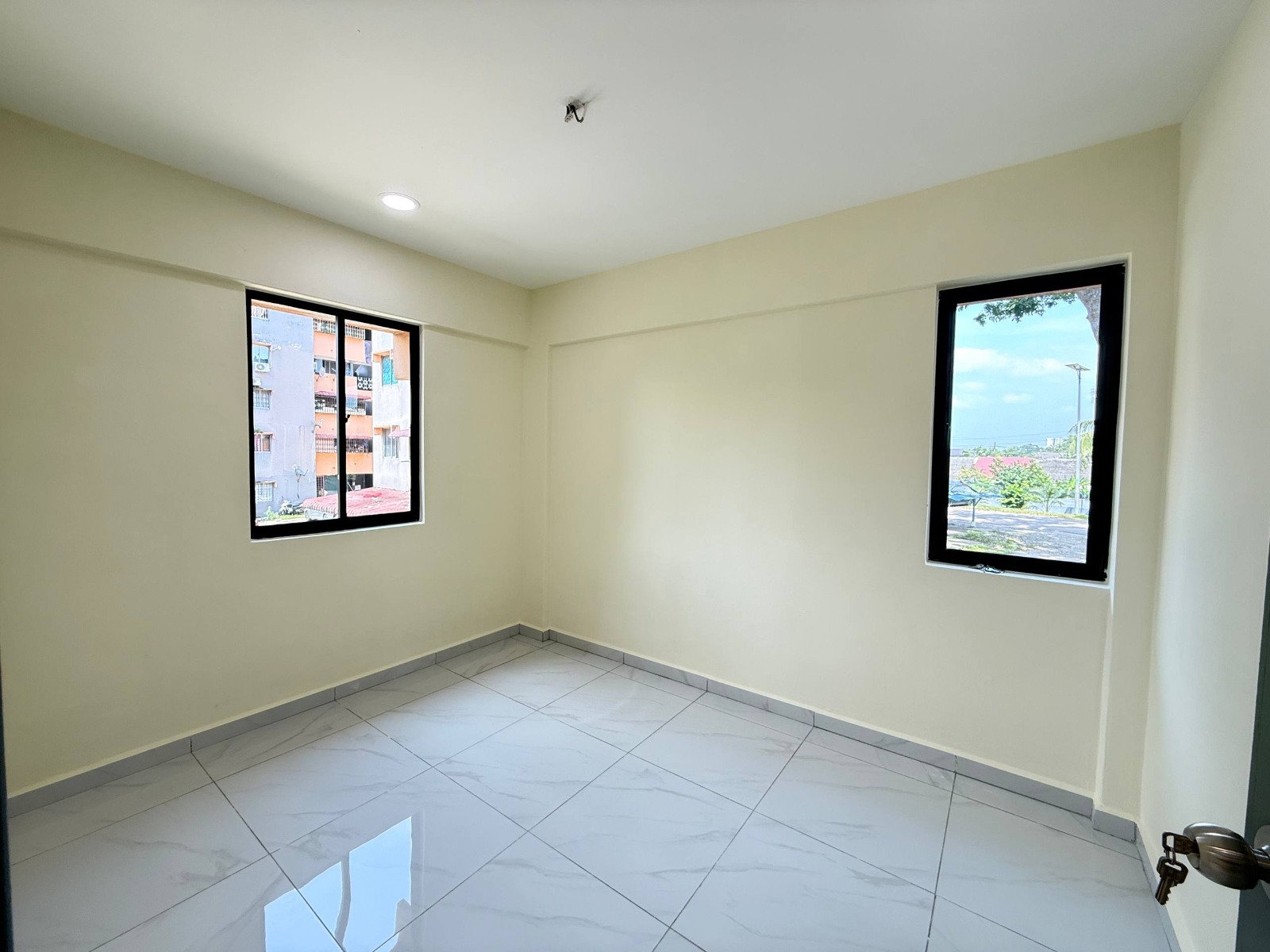 Taman Rinting Low Cost Flat,Geharu Flat,Masai,Renovated,Level 1 image