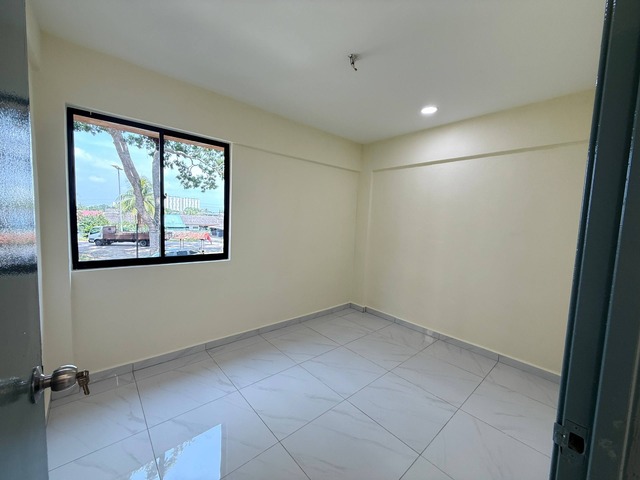 Taman Rinting Low Cost Flat,Geharu Flat,Masai,Renovated,Level 1