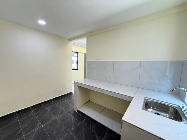 Taman Rinting Low Cost Flat,Geharu Flat,Masai,Renovated,Level 1 image