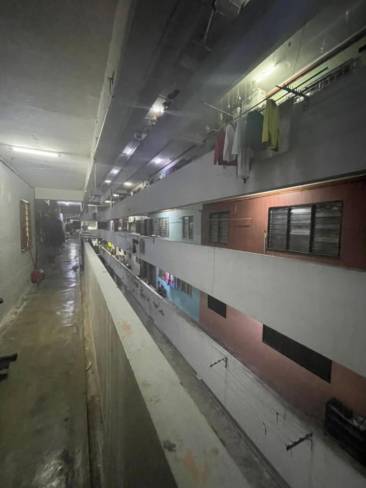 Flat Sri Indah,Level 2,Blok A,Tampoi,Kipmall,Plaza Angsana,Skudai image