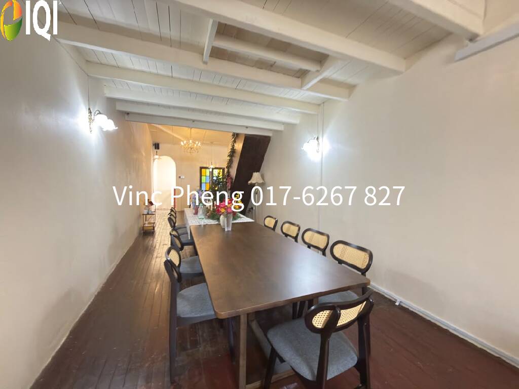 HIGH VISIBILITY Jonker Walk 1st & 2nd Floor Shop For Rent image