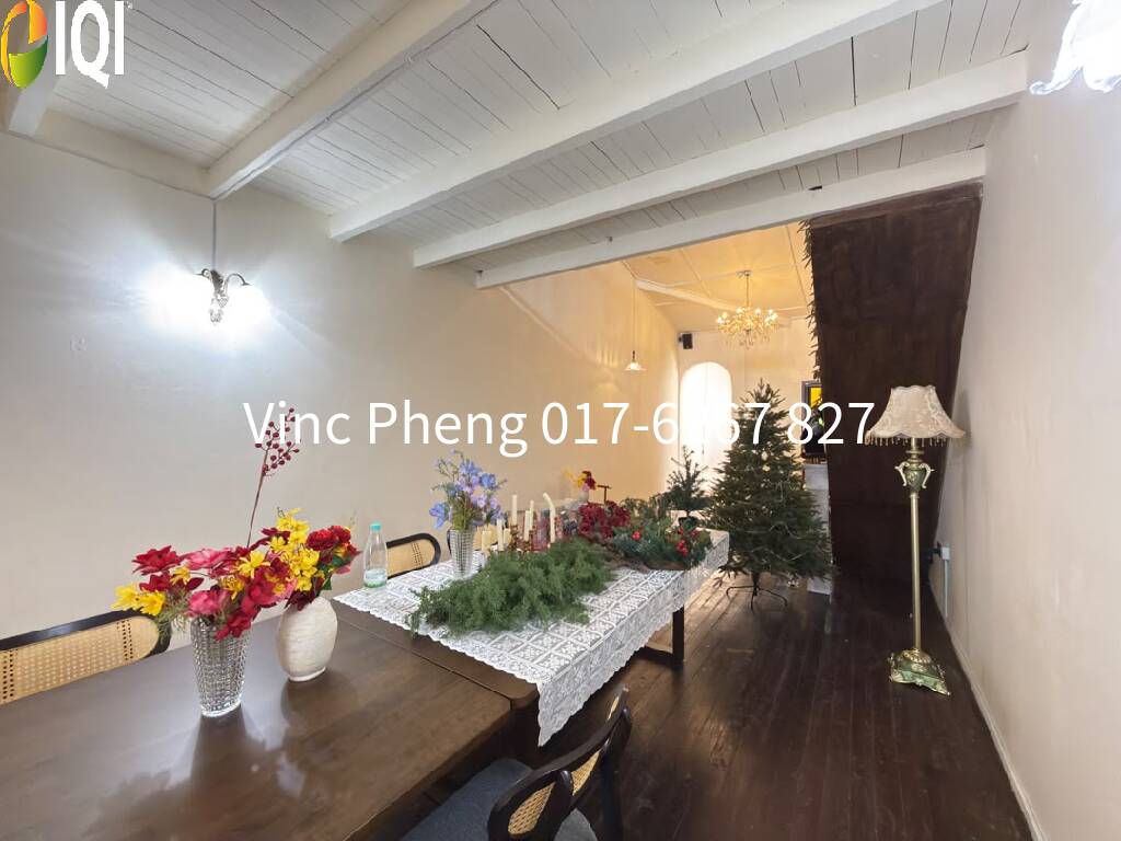 HIGH VISIBILITY Jonker Walk 1st & 2nd Floor Shop For Rent image