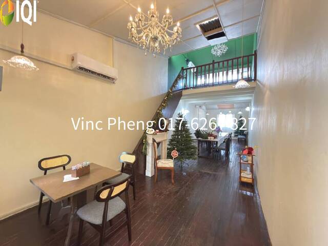 HIGH VISIBILITY Jonker Walk 1st & 2nd Floor Shop For Rent image